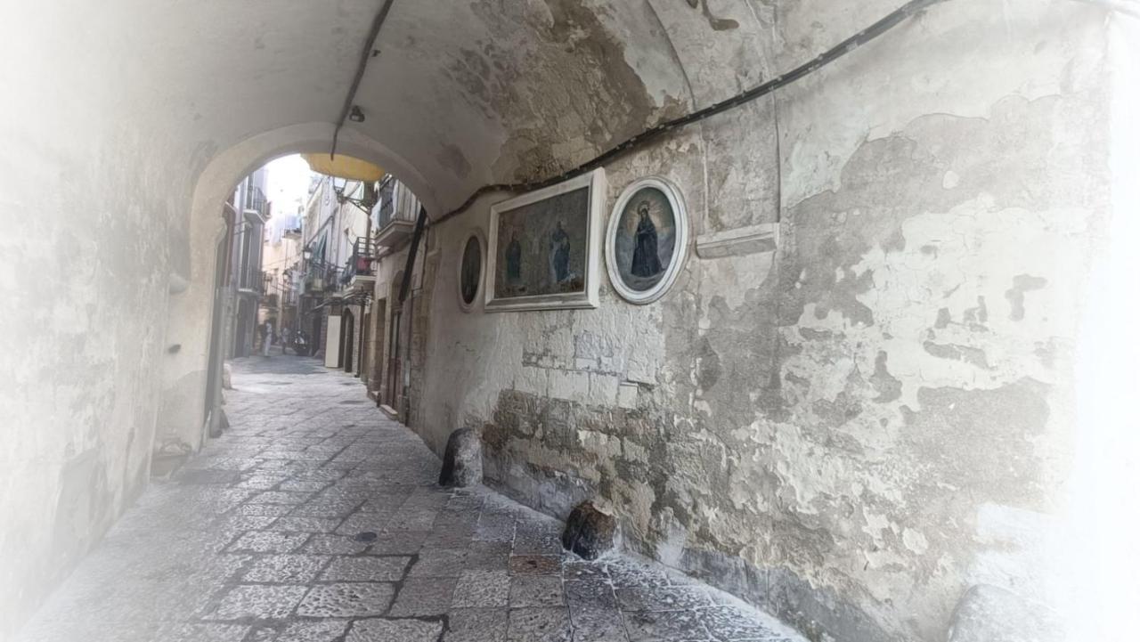 B&B Il Castello Бари Экстерьер фото